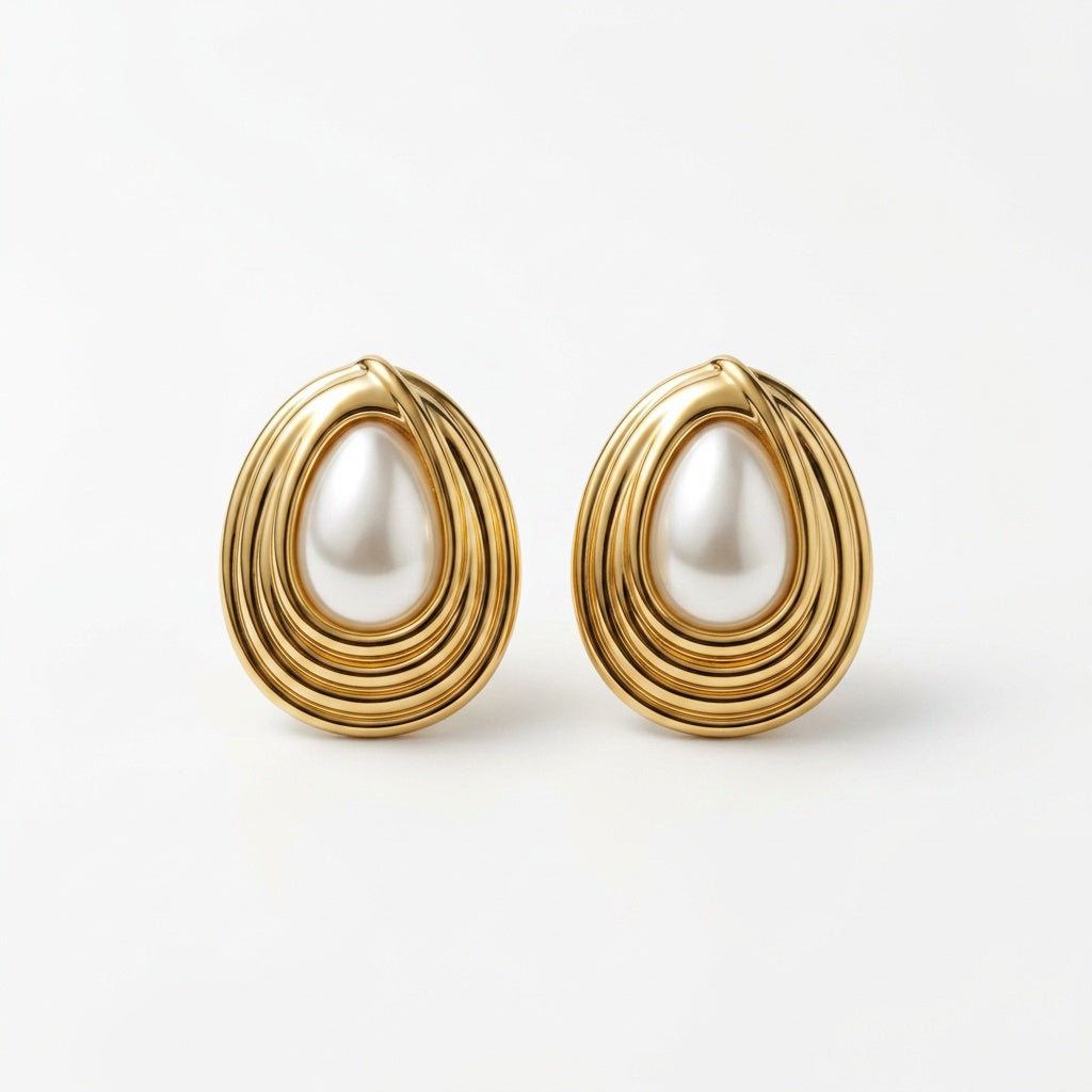 Elara Pearl Sculptural Earrings