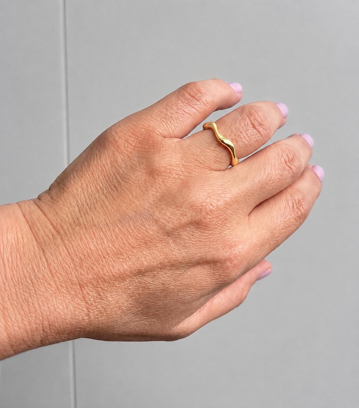 Naya Crossover Ring